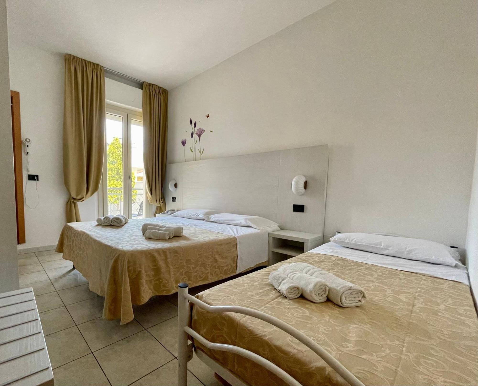 Dependance Hotel Marina Riccione Exteriör bild